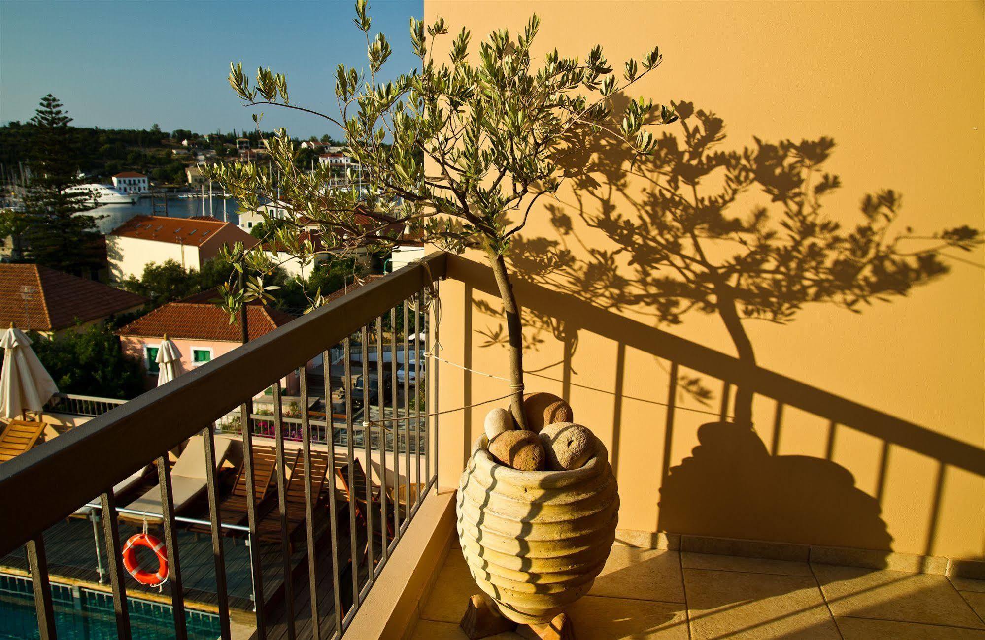Fiscardo Bay Hotel Фискардон Экстерьер фото