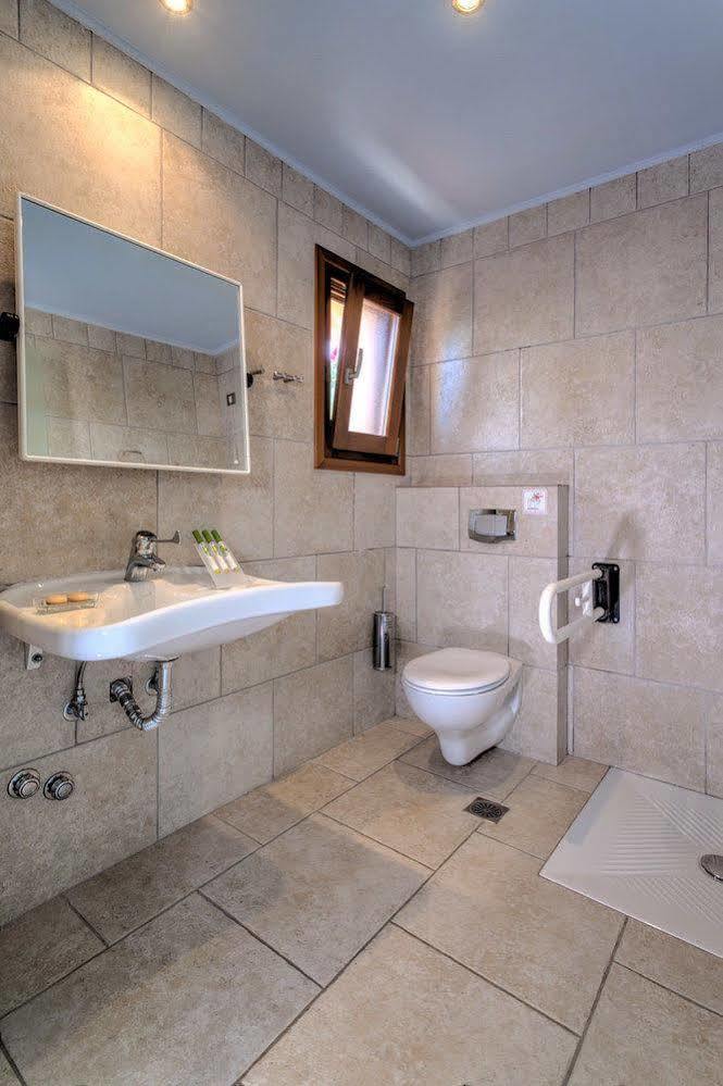 Fiscardo Bay Hotel Фискардон Экстерьер фото